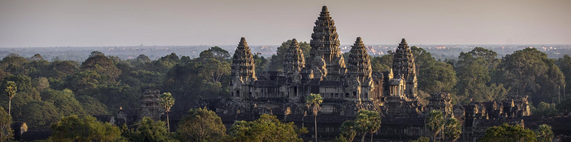 Voyage en groupe Cambodge © ARTHUS-BERTRAND Yann / hemis.fr