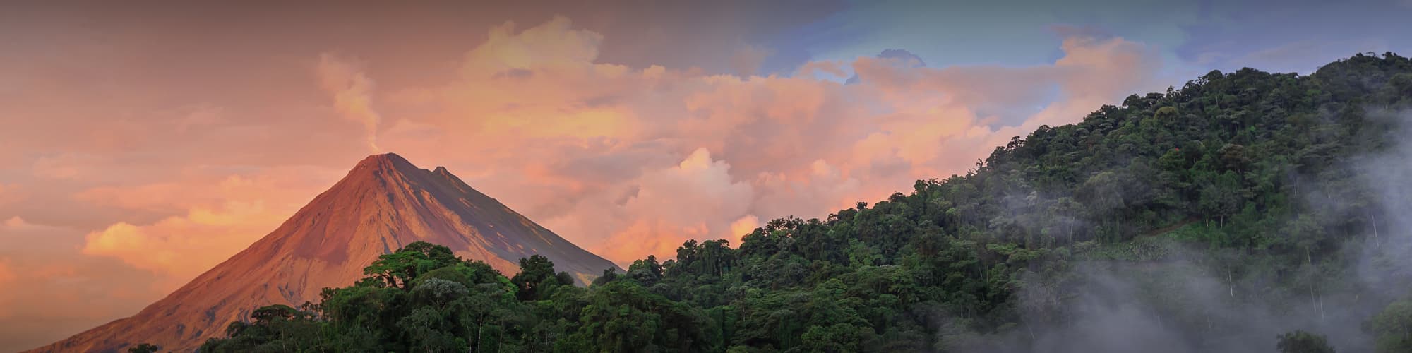 Randonnée Nord-ouest et les volcans © photodiscoveries / Adobe Stock