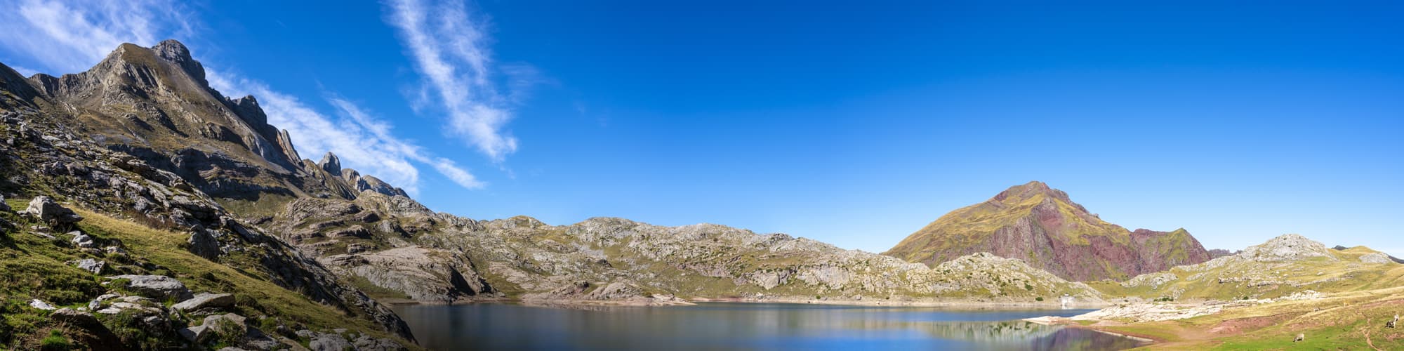 Randonnée avec âne Pyrénées © MEDITERRANEAN