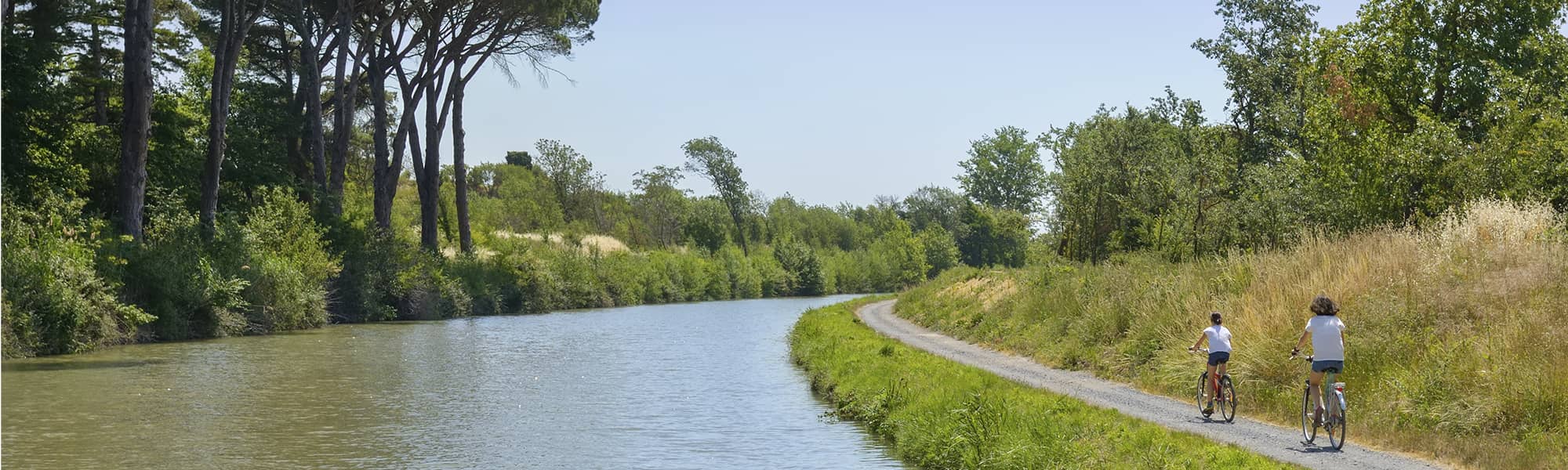 Fleuve et canaux © JaySi/iStock