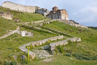 © Michael Runkel/robertharding / Photononstop - Château de Berat - Albanie Château de Berat - Albanie