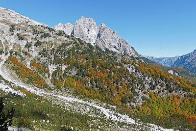 © Marianne Furlani - Vallée de Valbona - Alpes Albanaises - Albanie Vallée de Valbona - Alpes Albanaises - Albanie