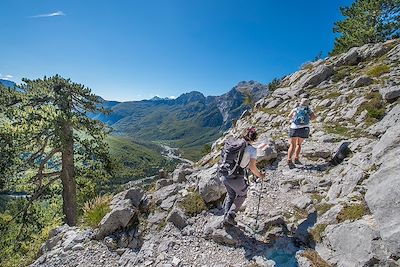 © Christophe Migeon - Montée vers le col de Peja - Albanie Montée vers le col de Peja - Albanie