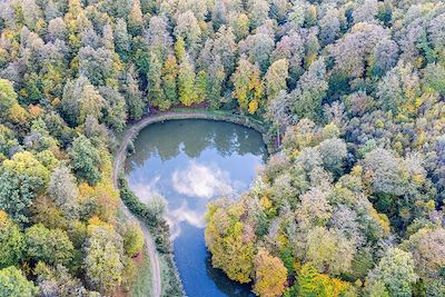 © Kirill / Adobe Stock - Lac Parz - Parc national de Dilijan - Arménie Lac Parz - Parc national de Dilijan - Arménie