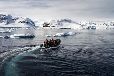 © OceanWide Expeditions - Zodiac - Antarctique Zodiac - Antarctique