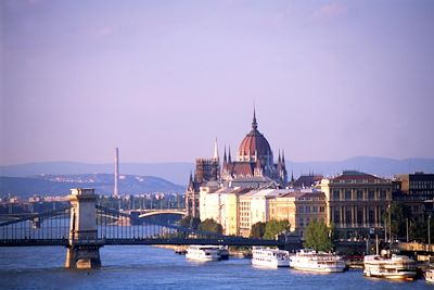 Pont Széchenyi Lanchid  - Budapest - Hongrie