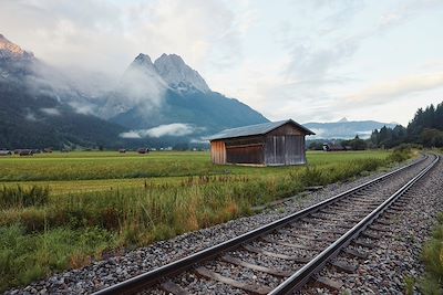 © KATIE THOMPSON / Gallery Stock - Voyage en train en Autriche Voyage en train en Autriche