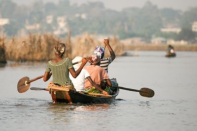 © Richard Waghorn / Alamy / Hemis - Lac Ganvié - Bénin Lac Ganvié - Bénin