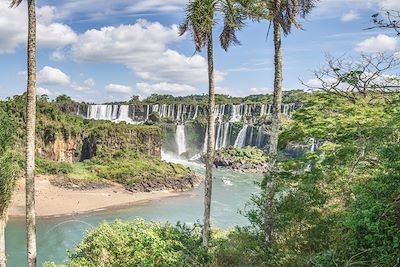 © Aquarius / Adobe Stock - Chutes d'Iguazú - Brésil Chutes d'Iguazú - Brésil