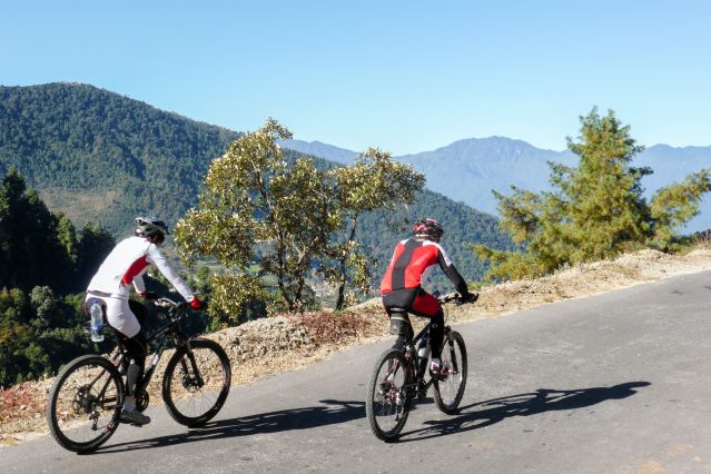 Image Le Bhoutan à vélo, sur la route du dragon