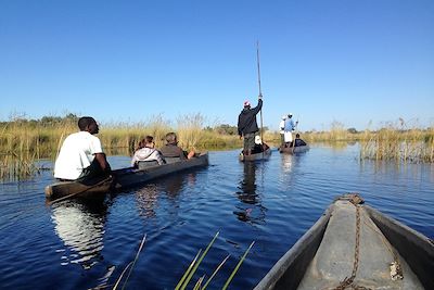 En pirogue - Botswana