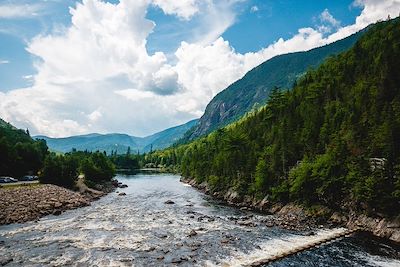 © Charles-Édouard Côté / Getty Images - Montagne Charlevoix - Québec - Canada Montagne Charlevoix - Québec - Canada