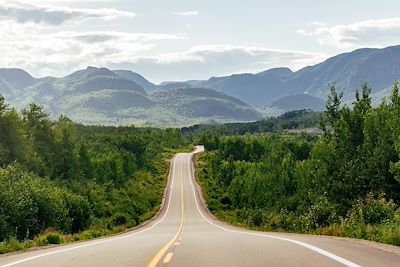 Route vers le Parc national des Grands-Jardins - Québec - Canada