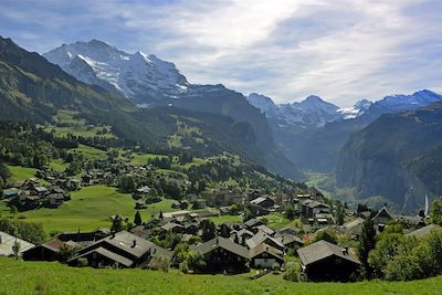 © Mattias Nutt / Jungfrau Region - Le village de Wengen - Suisse Le village de Wengen - Suisse