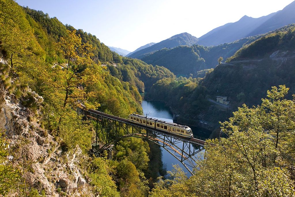 Image Glacier express - Train Centovalli - Rando Tessin - Train Bernina