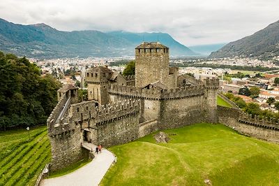 © Nicola Fuerer/Schweiz Tourismus/Switzerland Tourism - Château de Montebello - Bellinzona - Suisse Château de Montebello - Bellinzona - Suisse