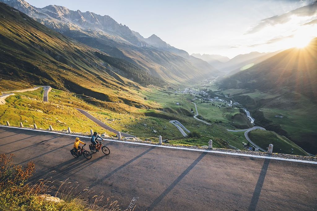 Image Alpes suisses en VTT - Glacier Express