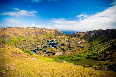 © Aliaksei Skreidzeleu / Alamy / Hemis - Volcan Rano Kau - Ile de Pâques - Chili Volcan Rano Kau - Ile de Pâques - Chili