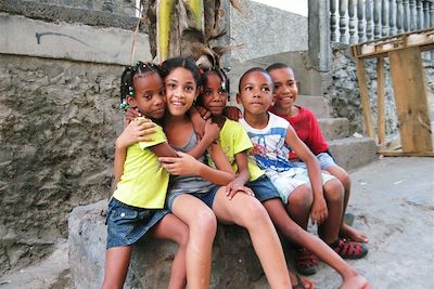 Groupe d'enfants sur l'île de Fogo - Cap Vert