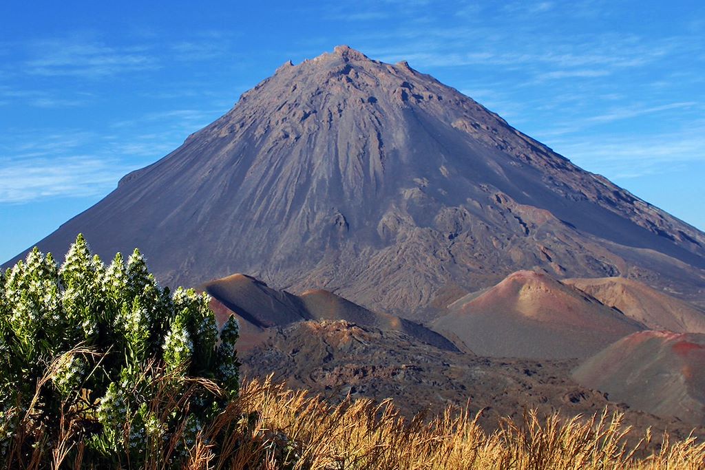Image Découverte Des Îles Du Sud Du Cap-Vert Entre Volcan À Fogo Et Plage À Maio