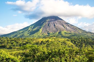 © Esdelval / iStock - Volcan Arenal - Costa Rica Volcan Arenal - Costa Rica