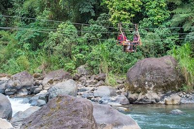 Traversée du Rio Savegre en tyrolienne -  Parc Los Quetzales - Costa Rica