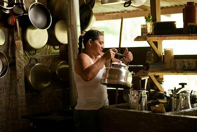 Fabrication artisanale du chocolat au Costa Rica