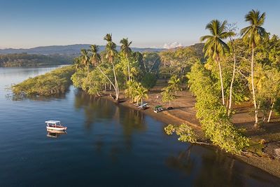© Christophe Migeon - Mangrove dans le Golfo Dulce - Costa Rica Mangrove dans le Golfo Dulce - Costa Rica