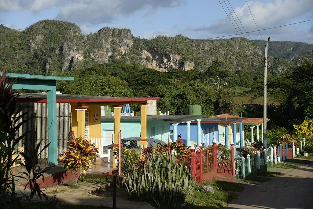Image Nuit Chez L'Habitant Vallée De Viñales - Plages Baie des Cochons - Visite Trinidad
