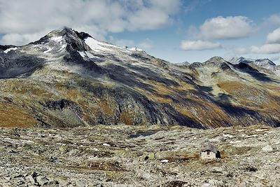 © Berthold STEINHILBER/LAIF / REA - Vue sur le mont Krimmler Tauern Pass - Alpes - Autriche Vue sur le mont Krimmler Tauern Pass - Alpes - Autriche