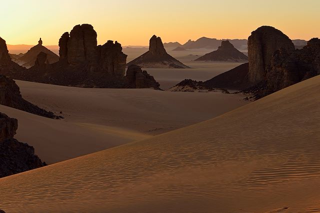 Voyage Tassili, mémoires de pierres et de sable