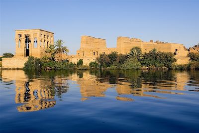 © OT égypte - Temple de Philae - Assouan - Égypte Temple de Philae - Assouan - Égypte
