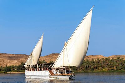 © Paul Bedros - Croisière en Dahabieh sur le Nil - Égypte Croisière en Dahabieh sur le Nil - Égypte