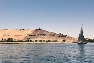 © Laurie Arnaud - Les berges du Nil - Assouan - Egypte Les berges du Nil - Assouan - Egypte