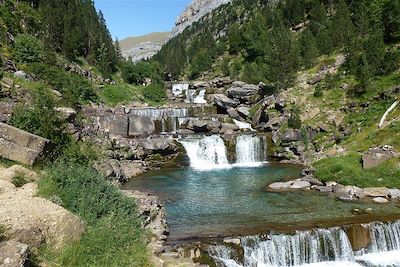 Rivière du Cirque de Soaso dans les Pyrénées - Espagne