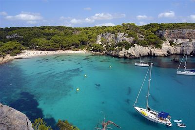 © OT Minorque - Macarelleta - A la découverte de Minorque - Espagne Macarelleta - A la découverte de Minorque - Espagne