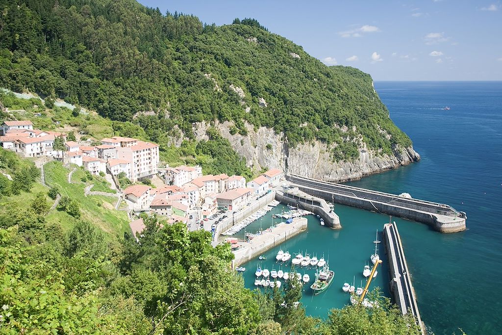 Image Côte basque espagnole à vélo - Cantabrie à vélo - Excursion Guernica