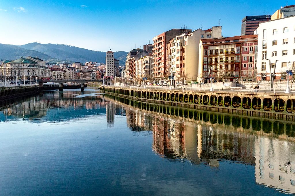 Image Côte basque espagnole à vélo - Cantabrie à vélo - Excursion Guernica