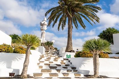 © Olenatur / AdobeStock - Le monument à la Fertilité de César Manrique Le monument à la Fertilité de César Manrique