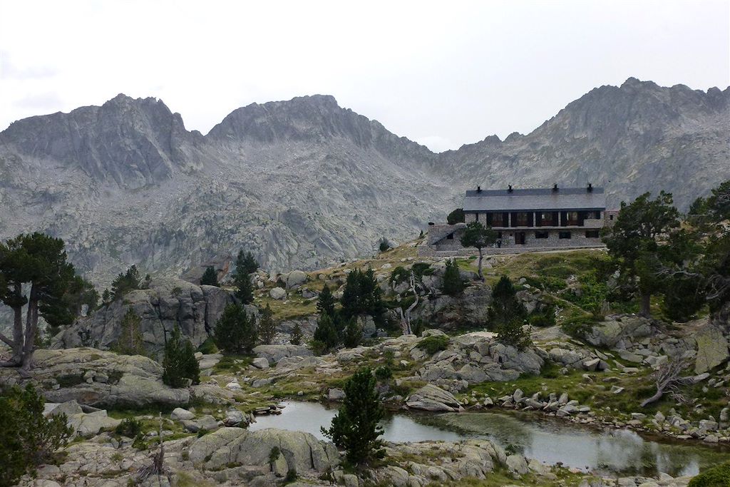 Image Trek Dans Les Encantats - Randonnée Dans Le Parc National D'Aigüestortes