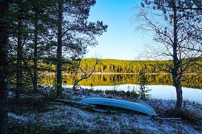 © Edwige Carron - Lac près d'Inari - Laponie - Finlande Lac près d'Inari - Laponie - Finlande