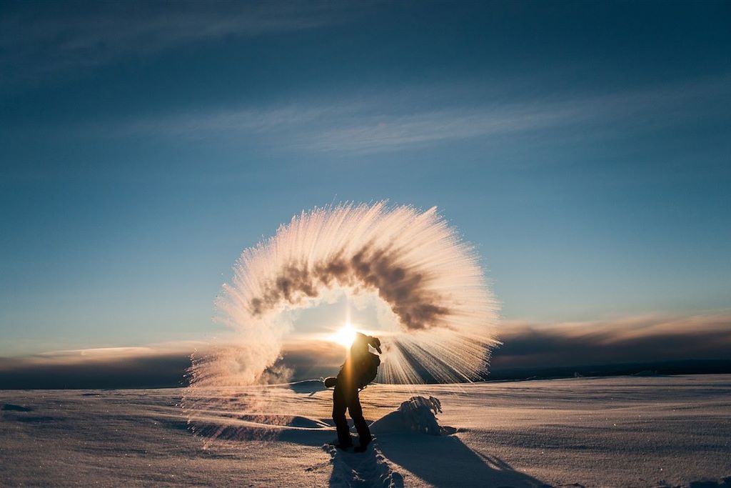 Lancer de neige - Laponie - Finlande