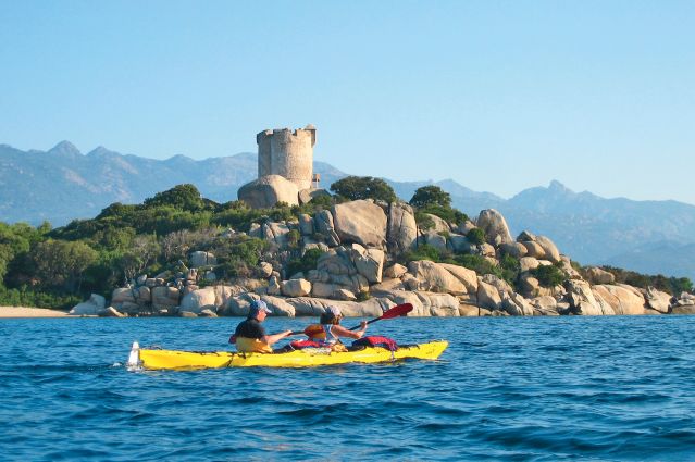 Image Les criques cachées de Corse en kayak