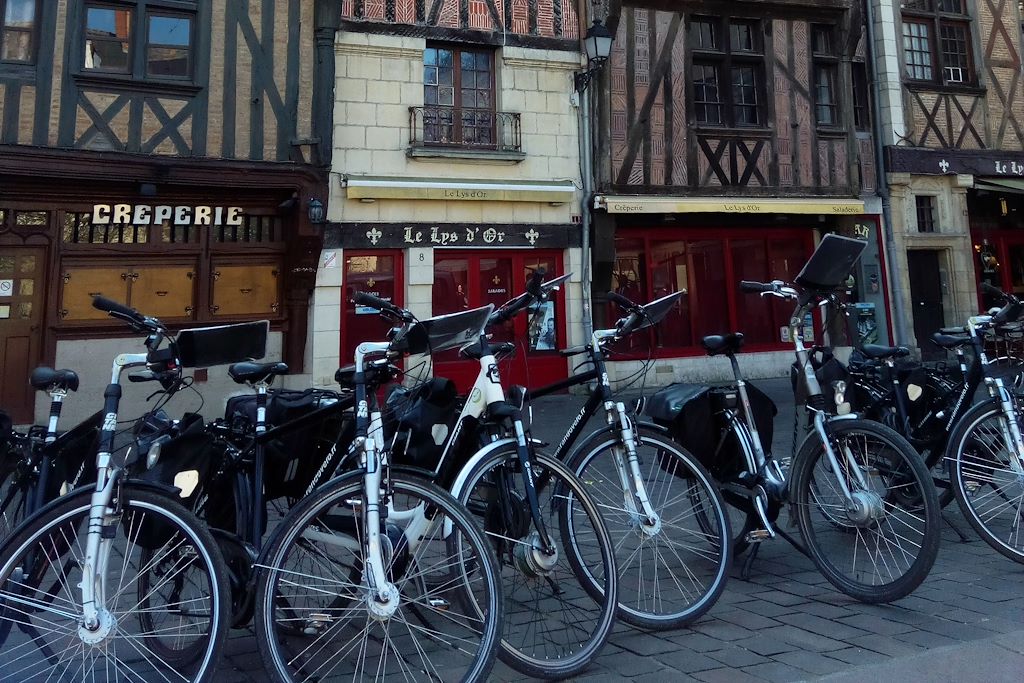 Image Chenonceaux à velo - Château de Villandry - Eurovélo 6