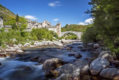 © GUY Christian / hemis.fr - Pont-de-Montvert - Parc National des Cévennes - Lozère - France Pont-de-Montvert - Parc National des Cévennes - Lozère - France