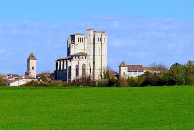 © Collection Tourisme Gers/CDT32/R. Lequai - La collégiale de La Romieu - Gers - Sud-Ouest - France La collégiale de La Romieu - Gers - Sud-Ouest - France