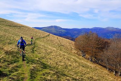 © Gaëtan Alet - Au dessus des Aldudes - Pays Basque - France Au dessus des Aldudes - Pays Basque - France
