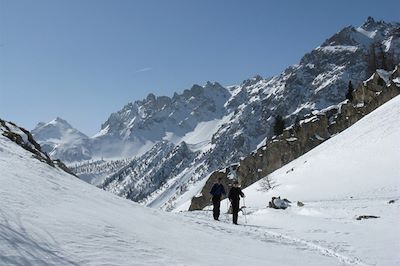 Randonnée raquette dans la Vallée de l'Ubaye - France