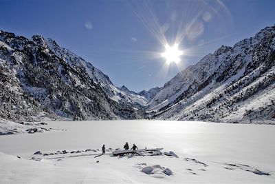 Raquette dans le massif de Cauterets - France