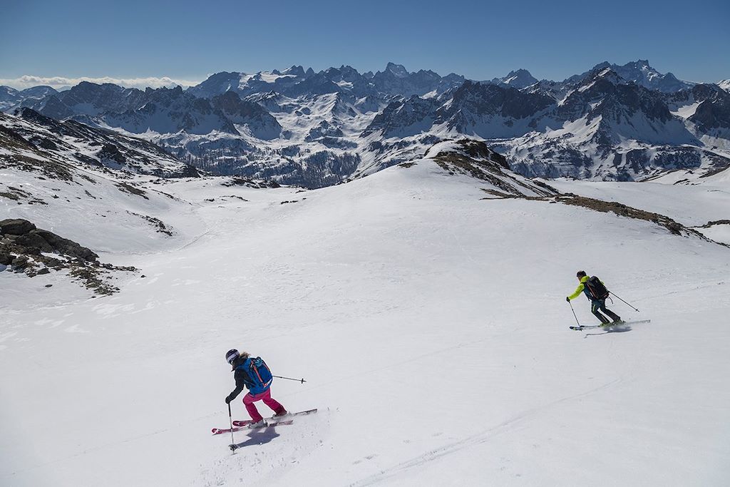 Ski de randonnée, Névache, Col du Grand Cros, Massif des Ecrins - France 